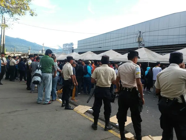 Centro de Santa Tecla bloqueado