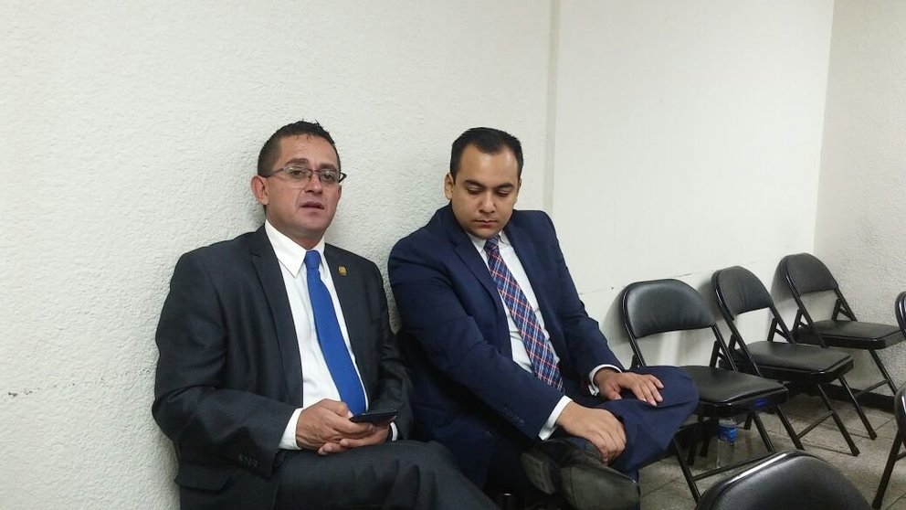 El diputado del PCN Reynaldo Cardoza compareció hoy ante la Cámara Segunda de lo Civil a la audiencia probatoria