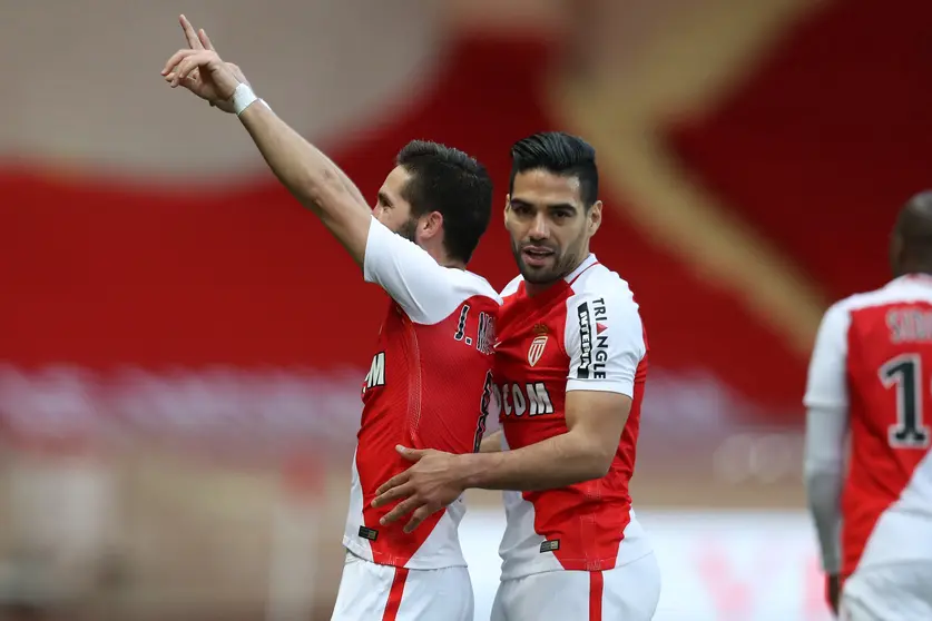 Moutinho y Radamel Falcao celebran un gol del Mónaco