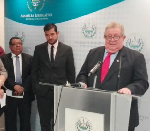 Carlos Cáceres