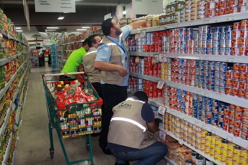 Autoridades sanitarias de Panamá retiran carnes importadas desde Brasil