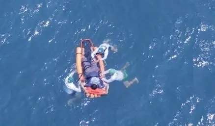 Simulacro de rescate acuático en la playa El Majahual