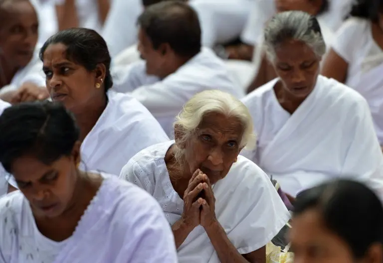 Budistas en Sri Lanka