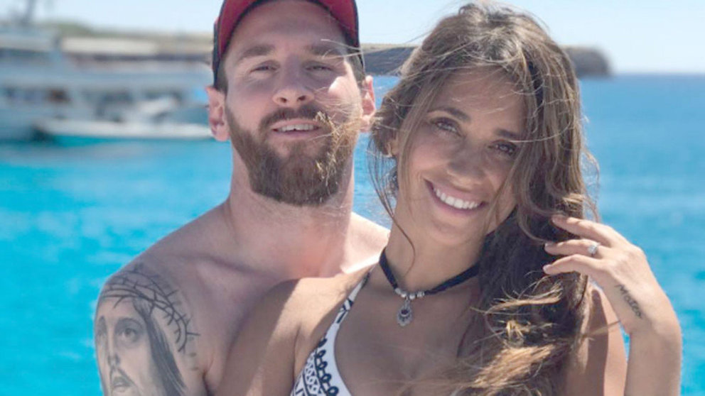Messi y Antonella en Ibiza