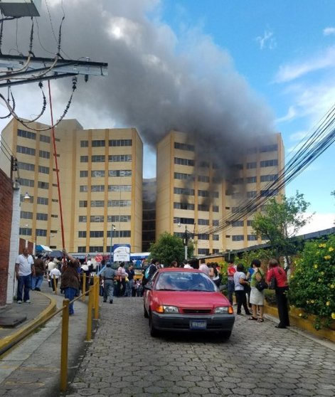 Incendio en Tres Torres, ministerio de Hacienda
