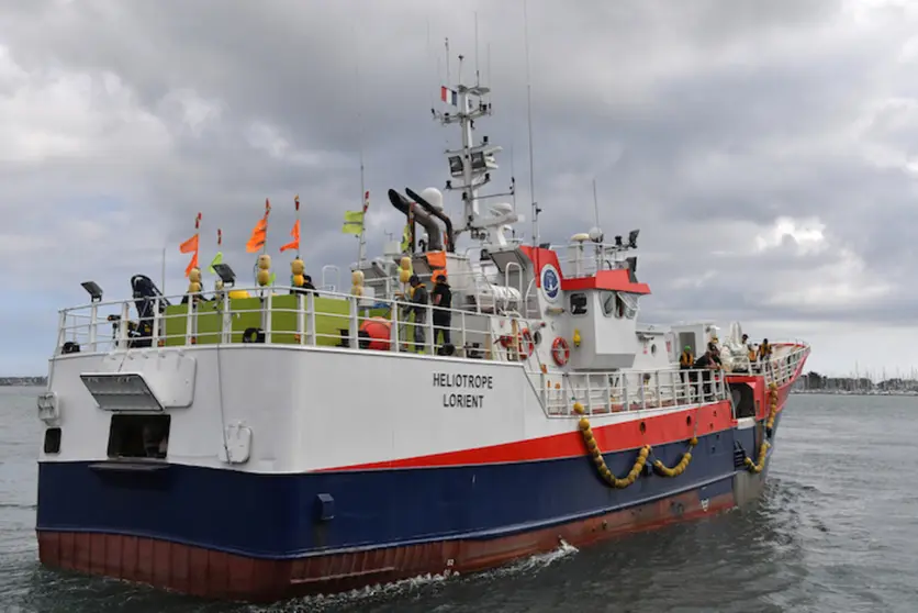 Barco donde fueron encontrados congelados los cuerpos de tres niños en Francia