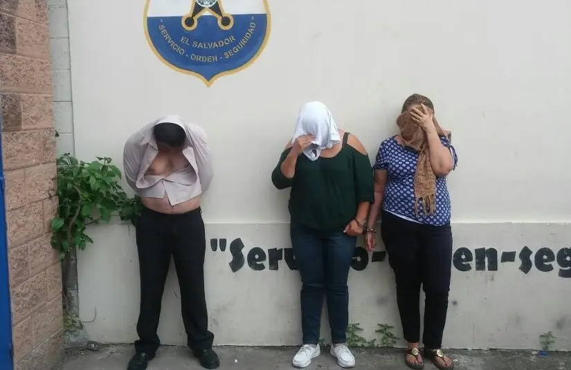 Detenidos por estafar a la PNC