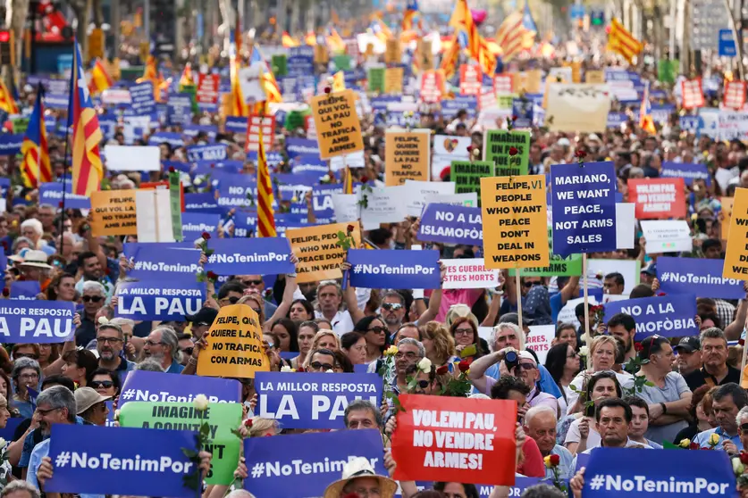 Marcha en rechazo al terrorismo en Barcelona