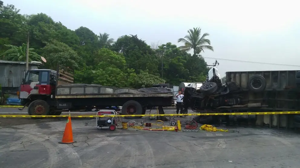 Carretera de oro accidente