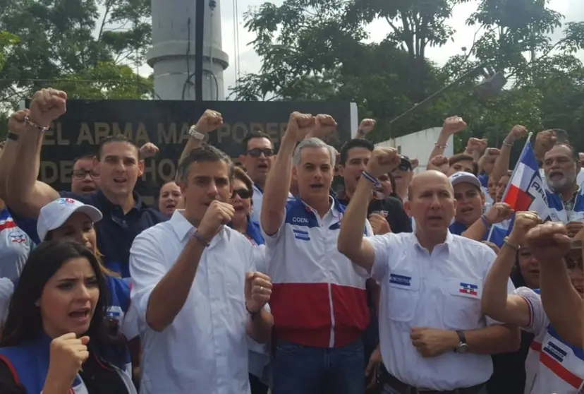 Carlos Calleja, Mauricio Interiano y Javier Simán