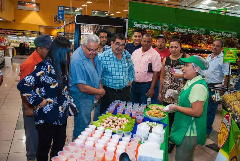 Walmart esquina octubre 2