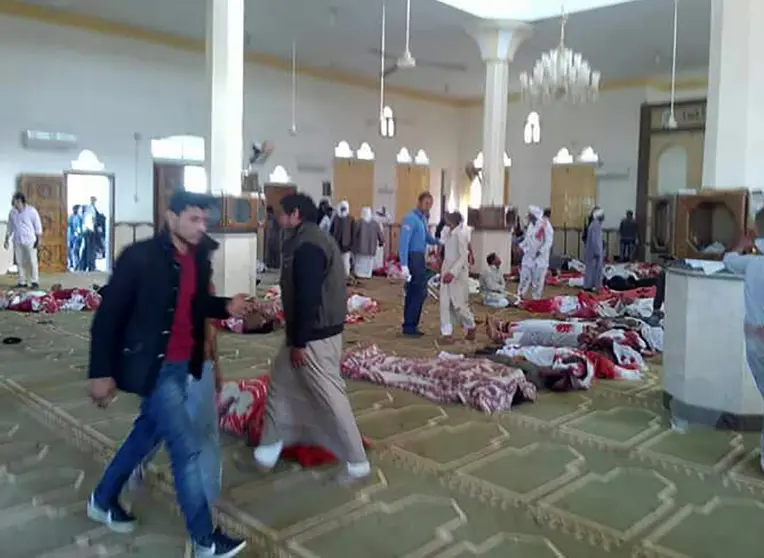 Atentado en mezquita en El Cairo, Egipto