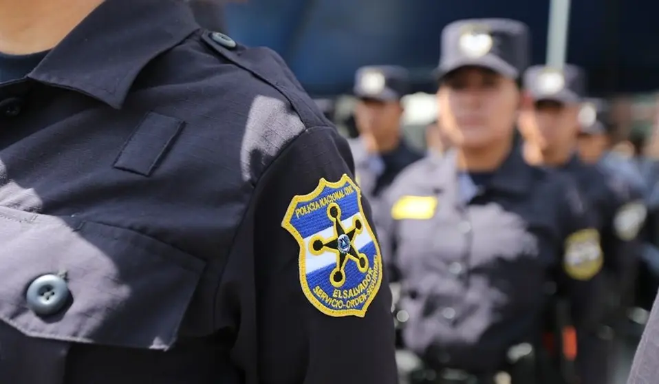 Mujer Policía3