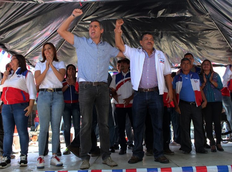 Carlos Calleja en la presentación del candidato a alcalde de Tonacatepeque