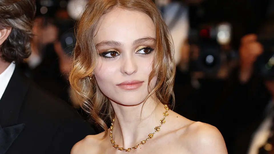 lily-rose-depp-prom