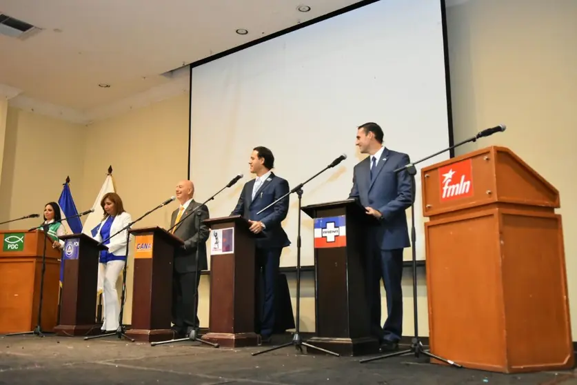 Debate entre candidatos a la alcaldía de San Salvador