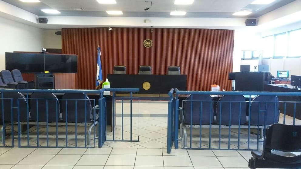 Sala vacía de tribunales