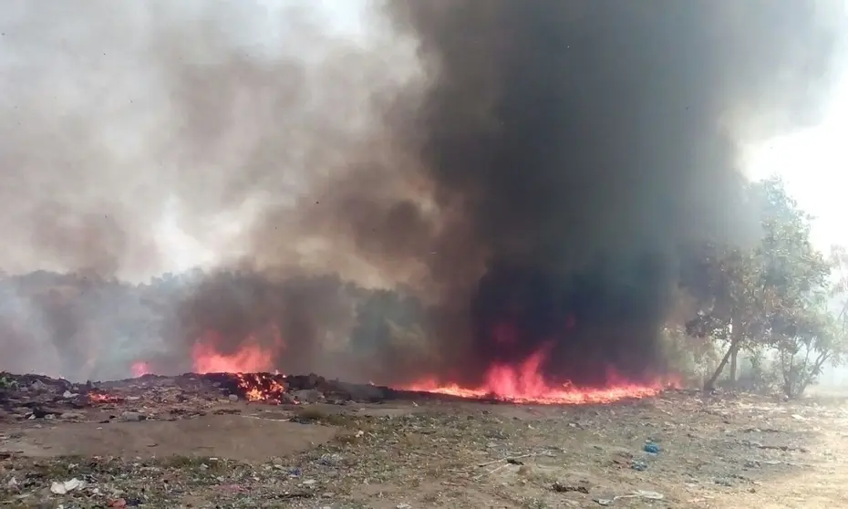 Incendio en basurero