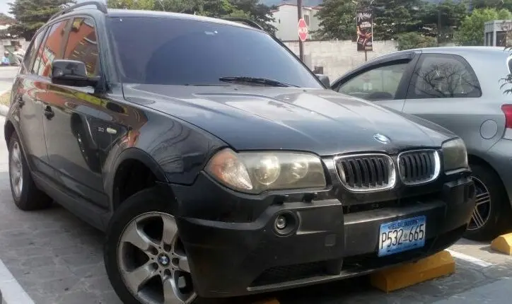 Camioneta decomisada a Nolvia Maribel Pinto