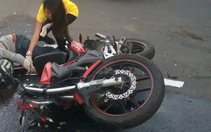 motocilista muere en carretera a Santa Ana