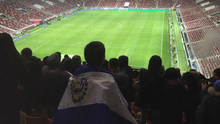 estudiantes salvadoreños en el mundial 2