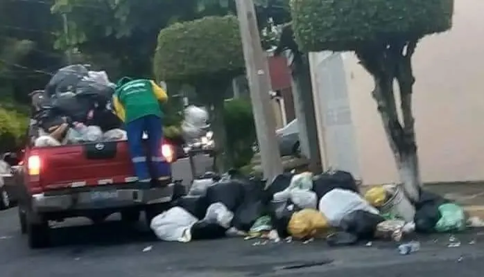 BASURA SANTA TECLA