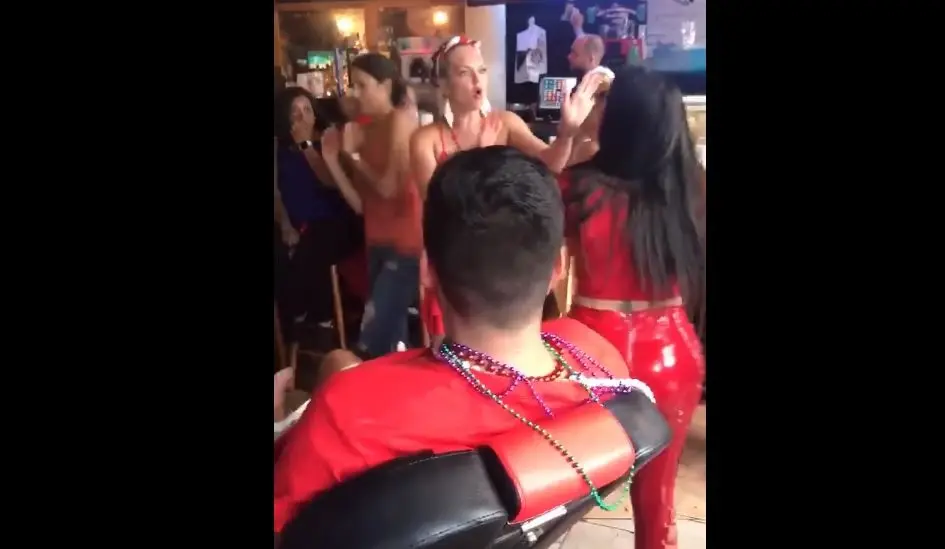 NALGADA EN BAR