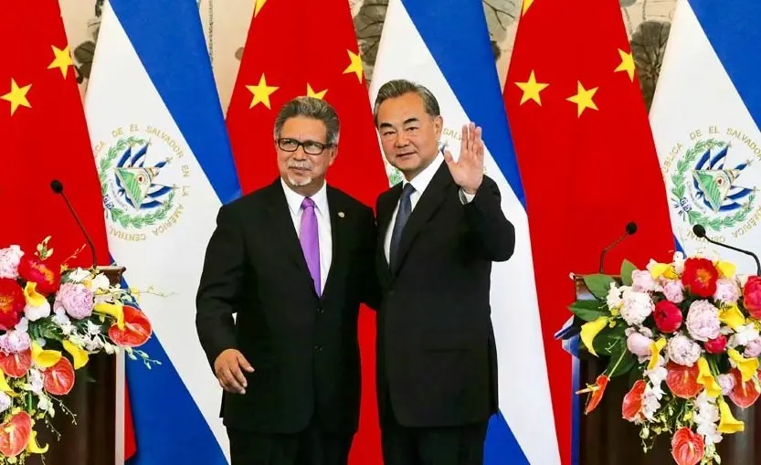 Castaneda y China