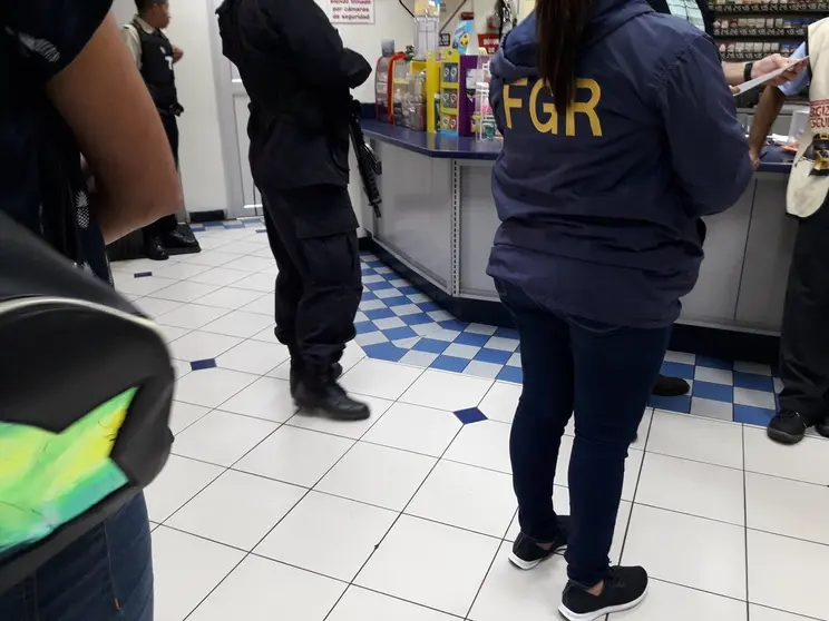 operativo gasolinera
texaco