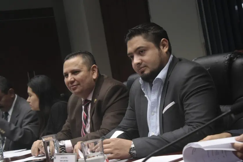 Osiris Luna en sesión de la comisión de seguridad