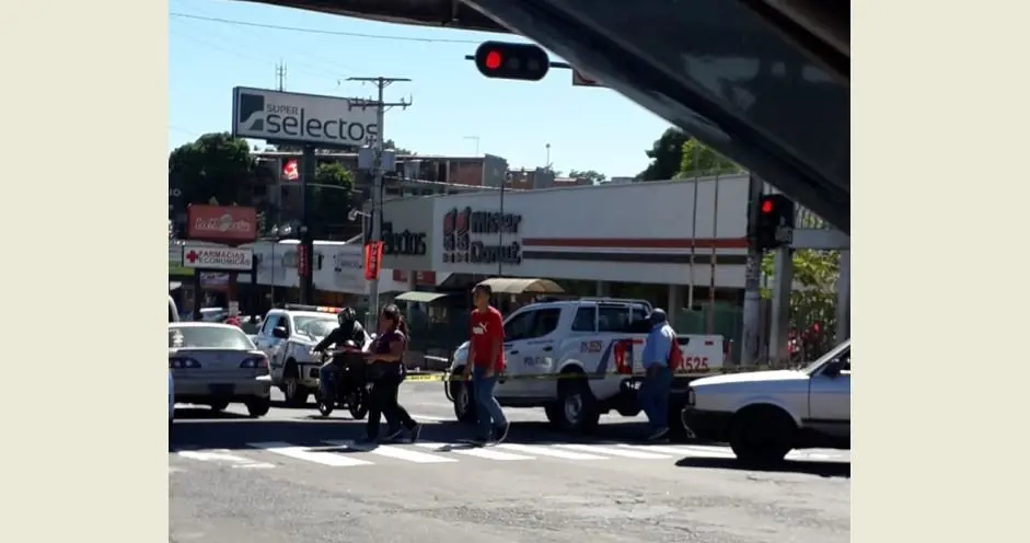 Centro Comercial Zacamil