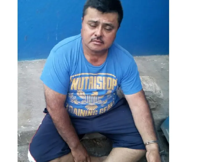 erber Emilio Tobar Menjivar, de 48 años, por el delito de amenazas, en perjuicio de su esposa de 46 años.