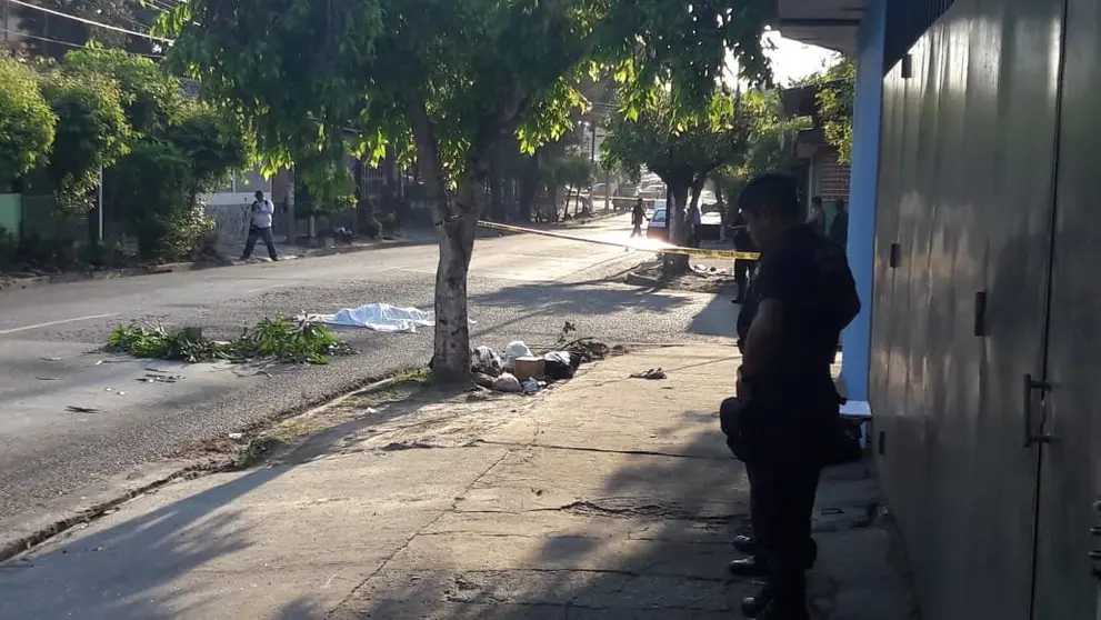 calle 5 de noviembre Ángel Eduardo Cruz Panameño de 25 años