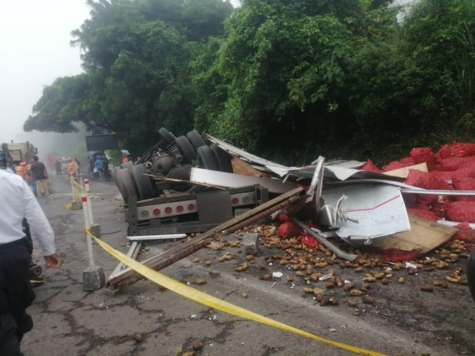 Accidente cerretera Sonsonate