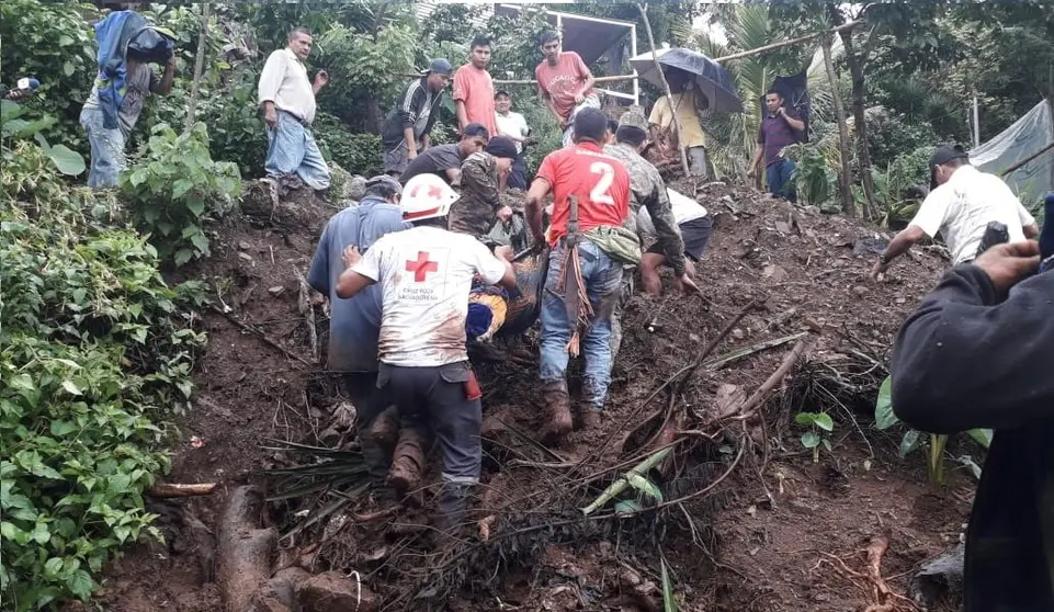 Derrumbe en Chiltiupán 2