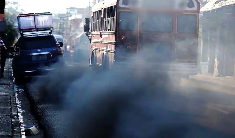 Contaminación de buses