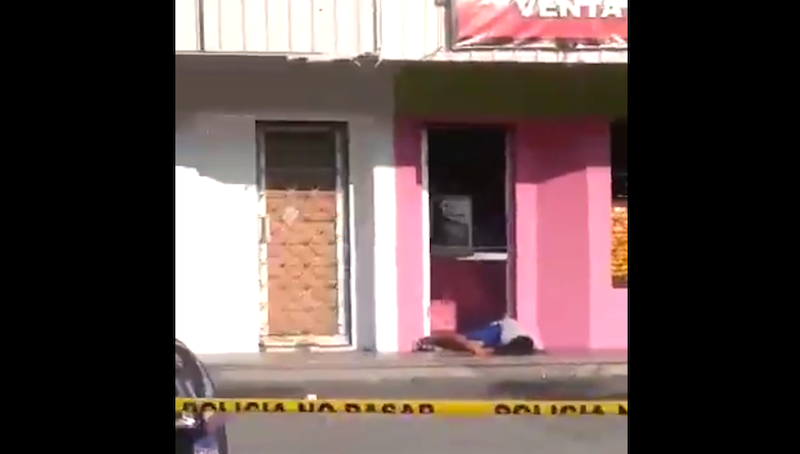 Muerto en centro comercial