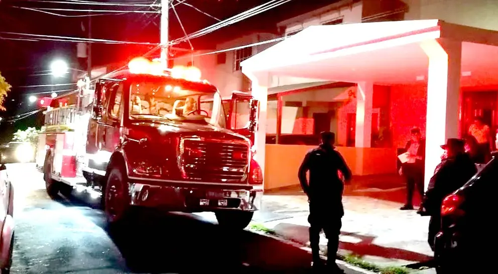 Incendio en residencial de Antiguo Cuscatlán