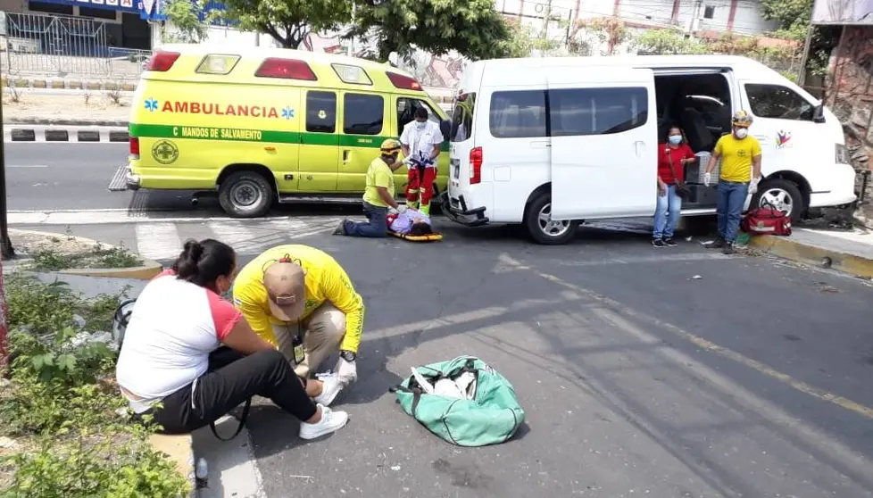 Accidente en bulevard del Ejército