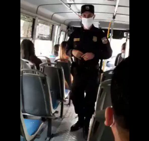 policía predica