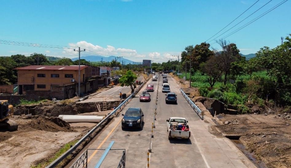 Carretera a San Juan Opico