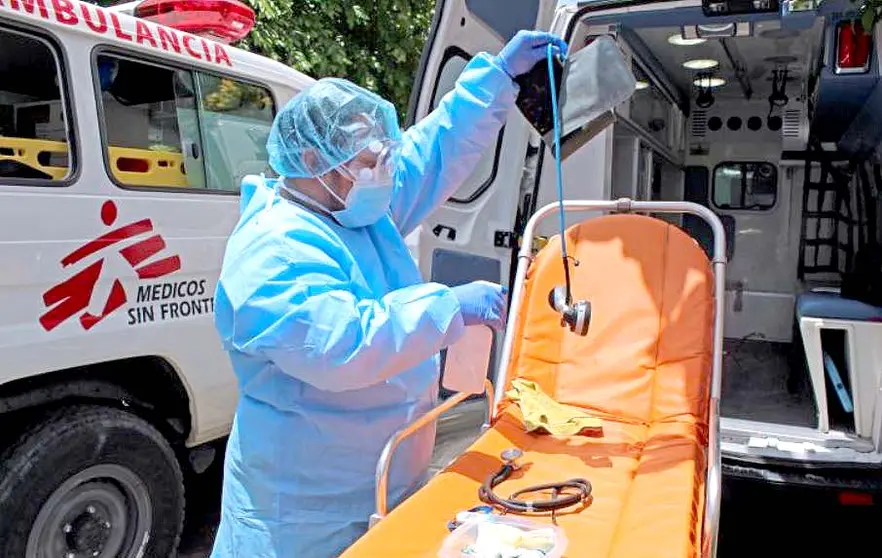 Personal médico en Soyapango Foto tomada de Médicos Sin Fronteras