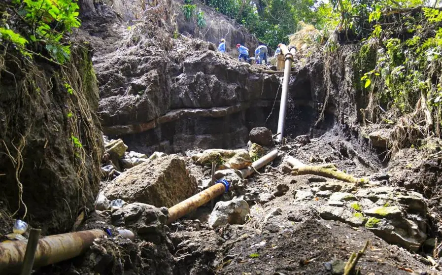 Tuberías en Santa Tecla