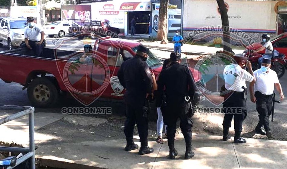 Ladrones de celulares son detenidos en Sonsonate Foto tomada de la alcaldía de Sonsonate