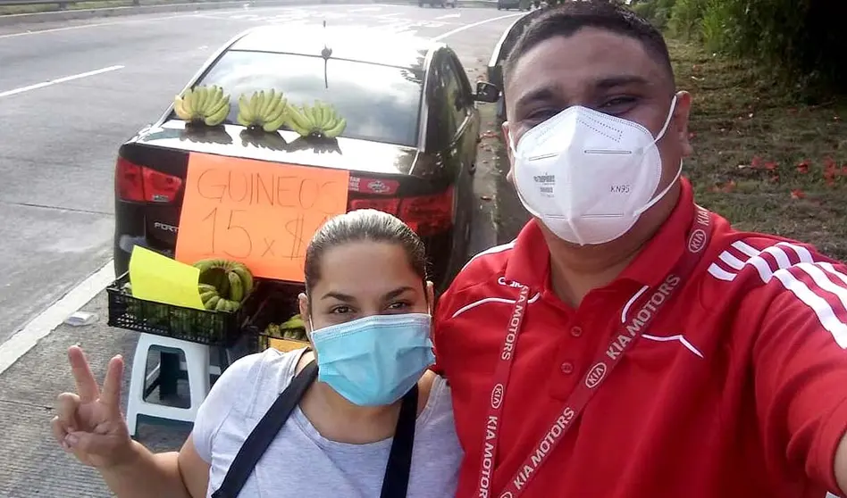 Daniel López Guerra vendedor de guineos Foto tomada de sus RRSS 1