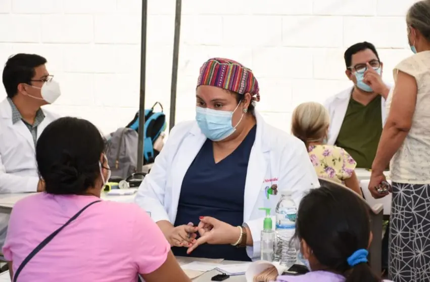 Jornada médica en comunidad Iberia