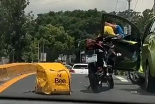 Pelea en calle de San Salvador