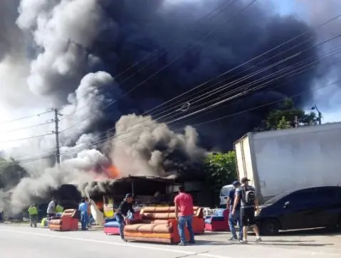 Incendio en tapicería