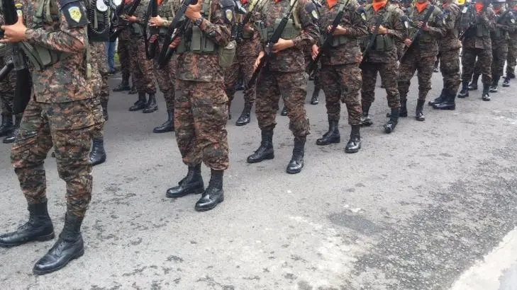 Militares salvadoreños