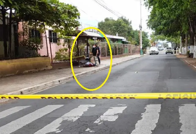 Parada de buses de Santa Ana